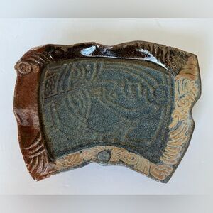 AZTEC DESIGN DISH ~ SIMILAR TO  FUNCTIONALLY DYSFUNCTIONAL CERAMICS.